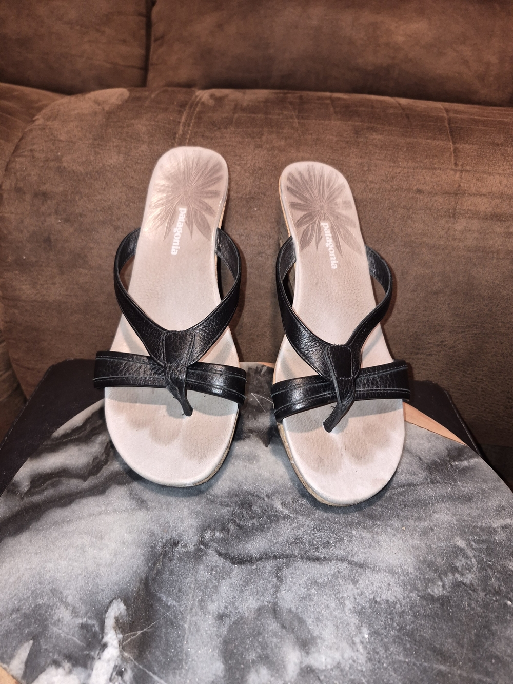 Patagonia Black Leather Thong Sandals for Women Size 9M